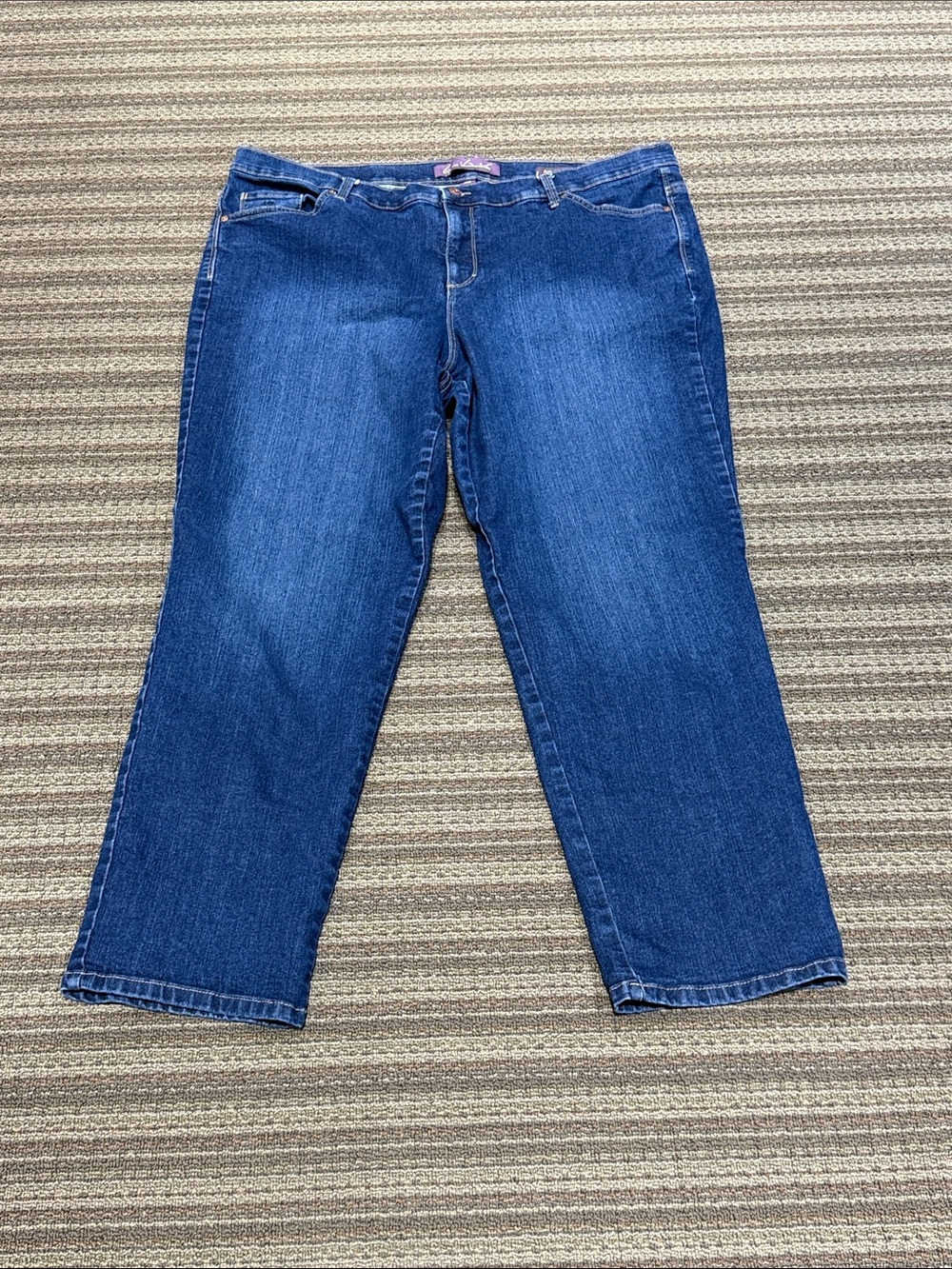 Gloria Vanderbilt Blue Cropped Straight-Leg Jeans